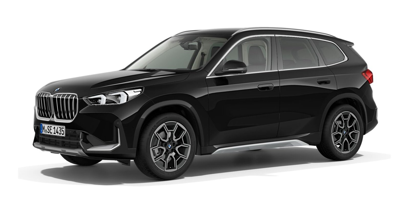 BMW X1 sDrive20i in Schwarz von vorne BMW X1 sDrive20i in Schwarz von vorne
