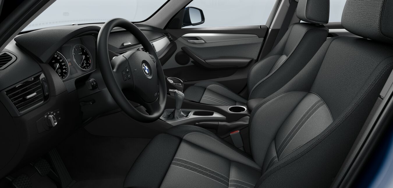 BMW BMW X im Innenraum seitlich BMW BMW X im Innenraum seitlich