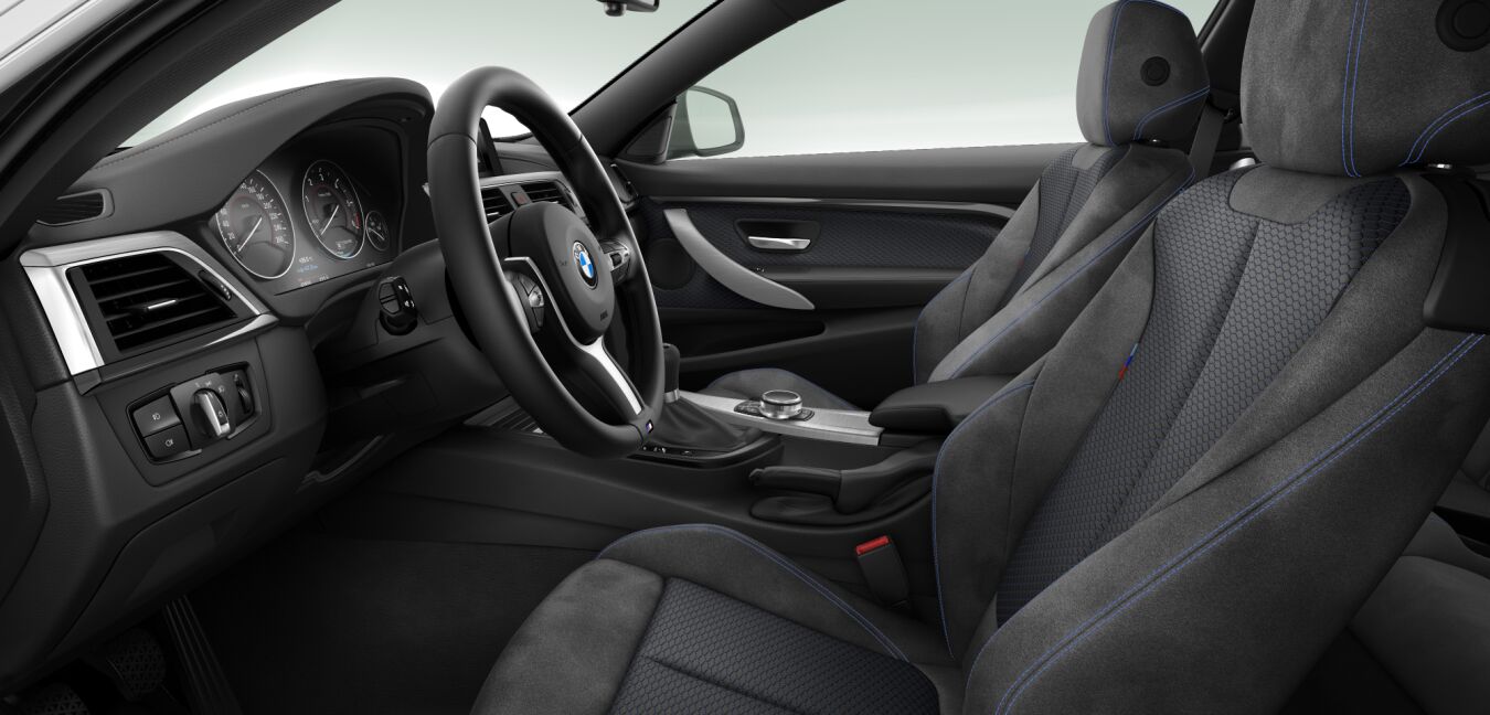 BMW BMW 4er im Innenraum seitlich BMW BMW 4er im Innenraum seitlich