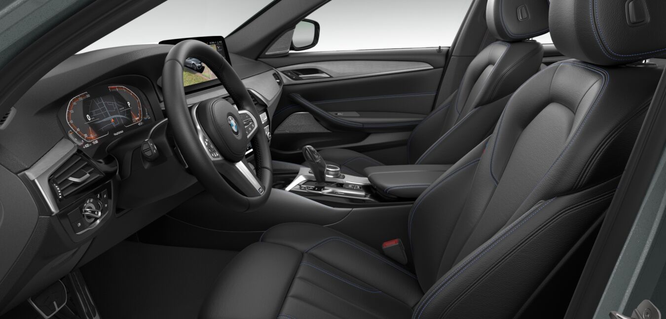 BMW BMW 5er im Innenraum seitlich BMW BMW 5er im Innenraum seitlich