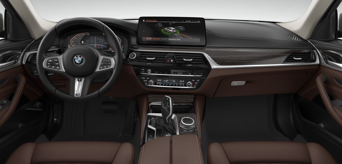 BMW BMW 5er im Innenraum von vorne BMW BMW 5er im Innenraum von vorne