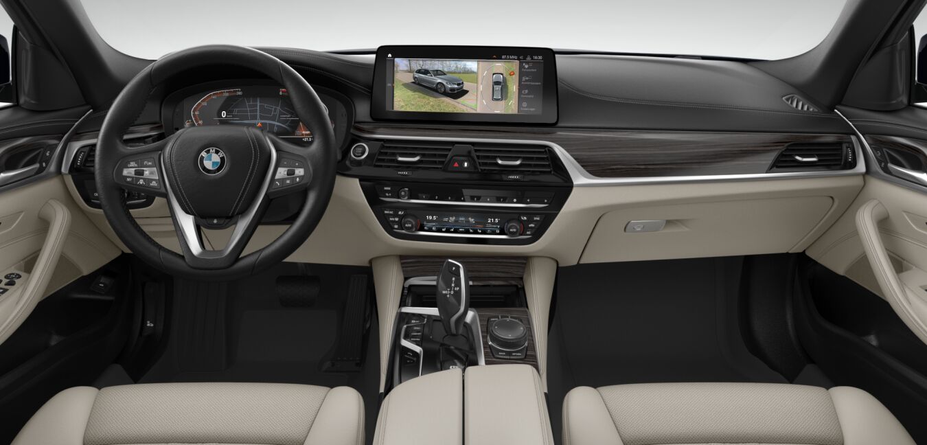 BMW BMW 5er im Innenraum von vorne BMW BMW 5er im Innenraum von vorne