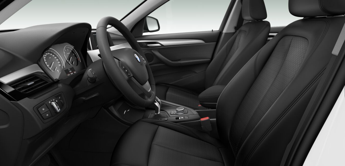 BMW BMW X im Innenraum seitlich