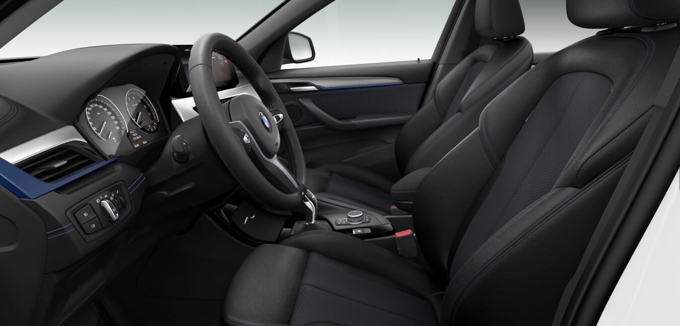 BMW BMW X im Innenraum seitlich
