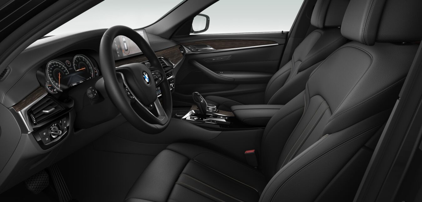 BMW BMW 5er im Innenraum seitlich