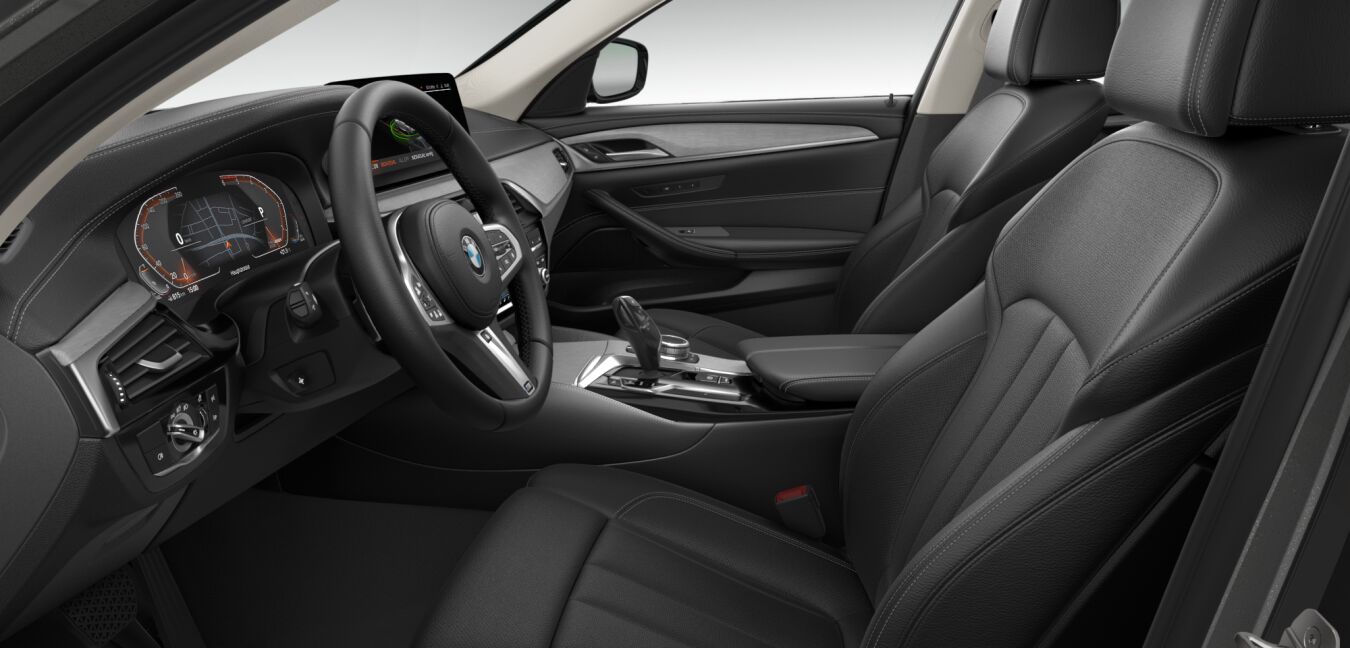 BMW BMW 5er im Innenraum seitlich BMW BMW 5er im Innenraum seitlich