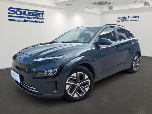HYUNDAI KONA in Blau von vorne HYUNDAI KONA in Blau von vorne