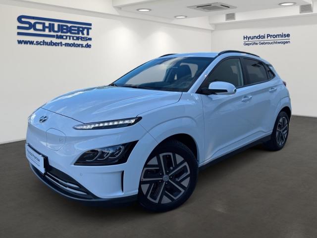HYUNDAI KONA in Weiß von vorne HYUNDAI KONA in Weiß von vorne