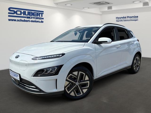 HYUNDAI KONA in Weiß von vorne HYUNDAI KONA in Weiß von vorne