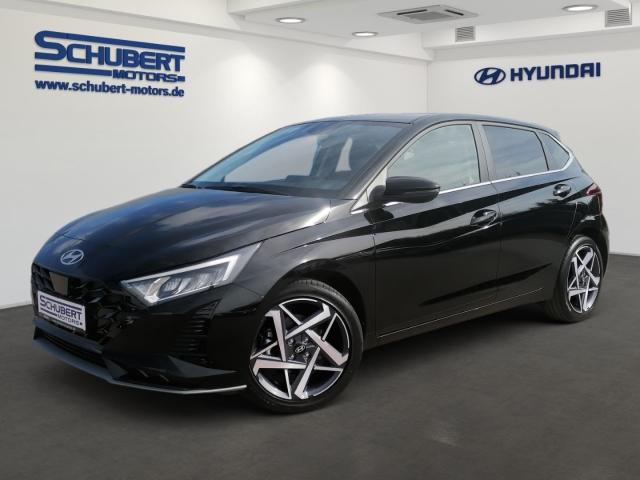 HYUNDAI i20 in Schwarz von vorne HYUNDAI i20 in Schwarz von vorne