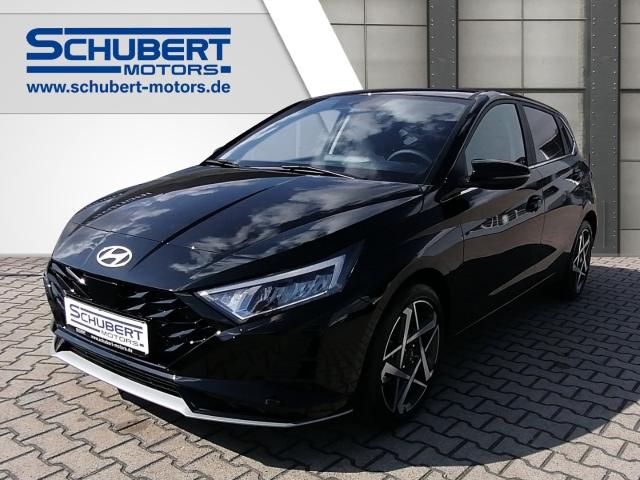 HYUNDAI i20 in Schwarz von vorne HYUNDAI i20 in Schwarz von vorne