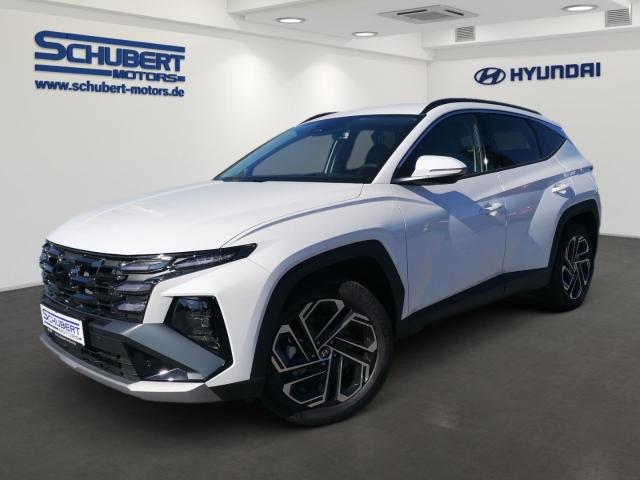 HYUNDAI TUCSON in Weiß von vorne HYUNDAI TUCSON in Weiß von vorne