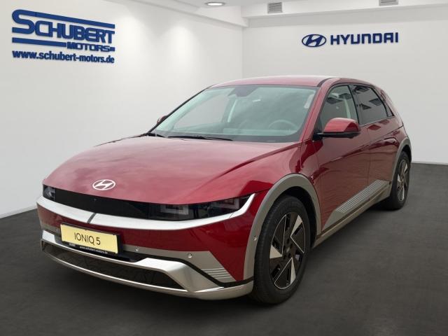 HYUNDAI IONIQ 5 in Rot von vorne HYUNDAI IONIQ 5 in Rot von vorne