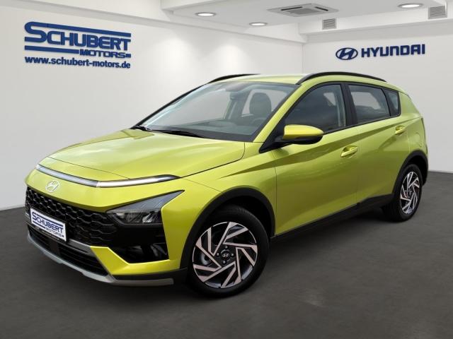 HYUNDAI BAYON in Gelb von vorne