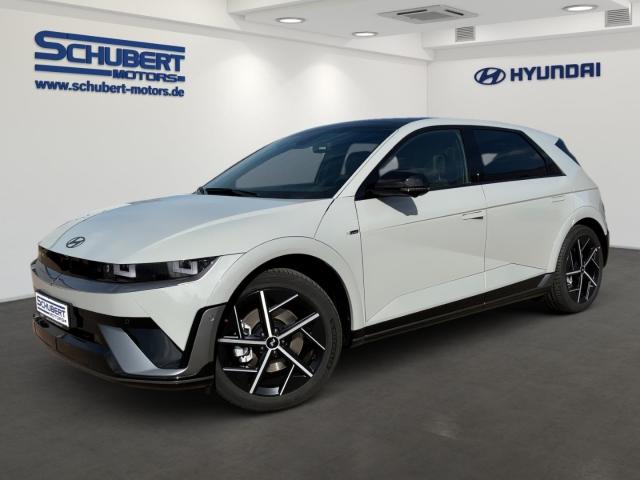 HYUNDAI IONIQ 5 in Grau von vorne HYUNDAI IONIQ 5 in Grau von vorne