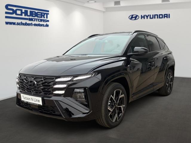 HYUNDAI TUCSON in Schwarz von vorne HYUNDAI TUCSON in Schwarz von vorne