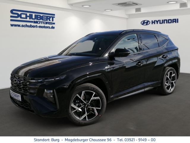 HYUNDAI TUCSON in Schwarz von vorne HYUNDAI TUCSON in Schwarz von vorne