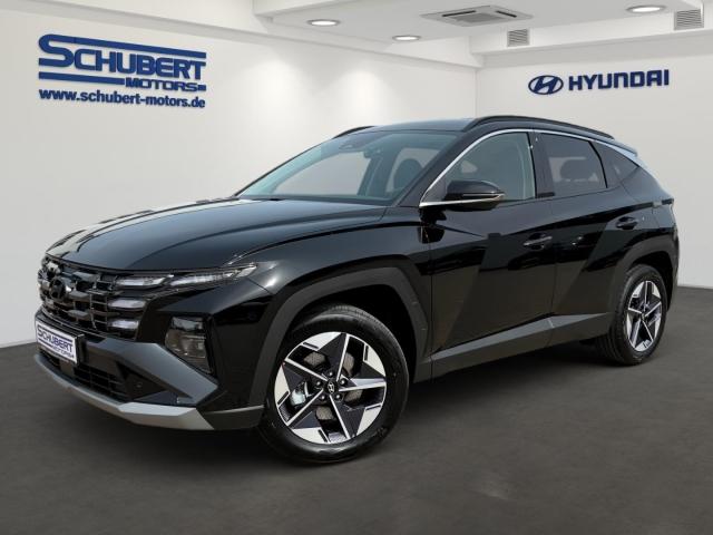 HYUNDAI TUCSON in Schwarz von vorne HYUNDAI TUCSON in Schwarz von vorne