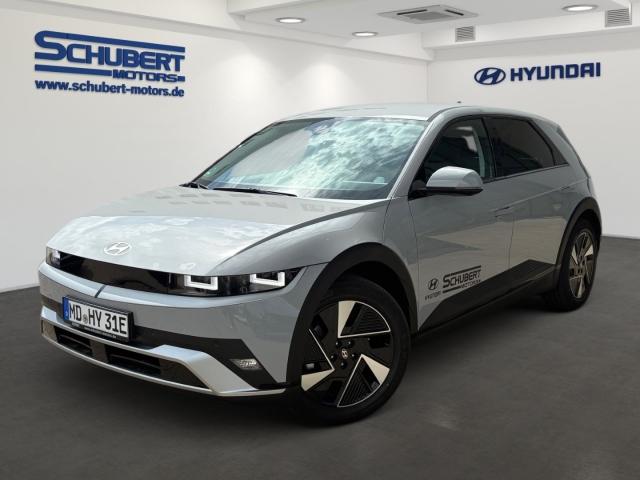 HYUNDAI IONIQ 5 in Grau von vorne HYUNDAI IONIQ 5 in Grau von vorne