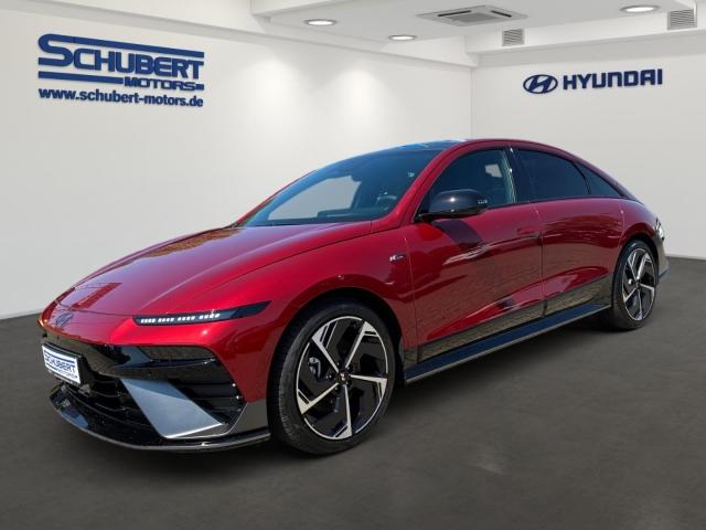 HYUNDAI IONIQ 6 in Rot von vorne HYUNDAI IONIQ 6 in Rot von vorne