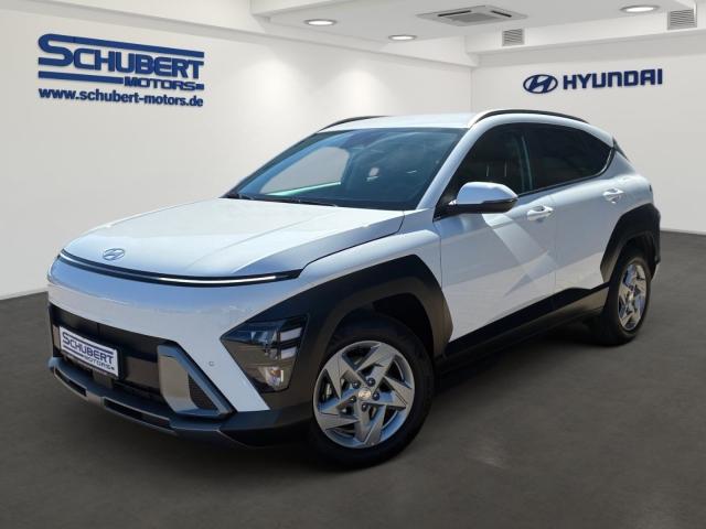 HYUNDAI KONA in Weiß von vorne HYUNDAI KONA in Weiß von vorne
