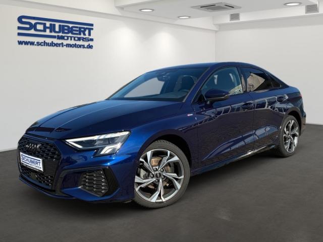 AUDI A3 in Blau von vorne AUDI A3 in Blau von vorne
