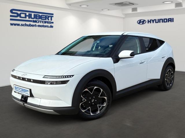 HYUNDAI IONIQ 3 in Weiß von vorne