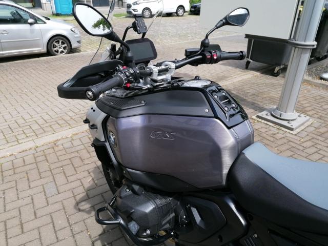 Originalaufnahme des Fahrzeugs Originalaufnahme des Fahrzeugs
