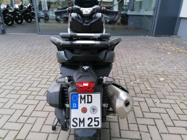 Originalaufnahme des Fahrzeugs Originalaufnahme des Fahrzeugs
