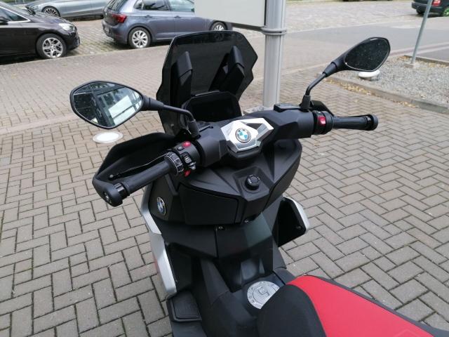 Originalaufnahme des Fahrzeugs Originalaufnahme des Fahrzeugs