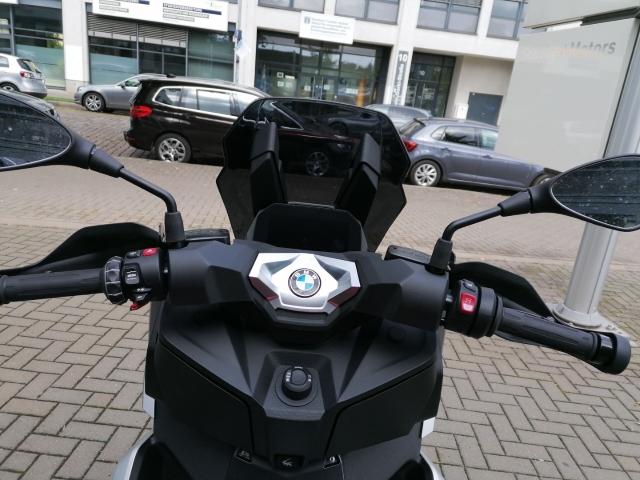 Originalaufnahme des Fahrzeugs Originalaufnahme des Fahrzeugs