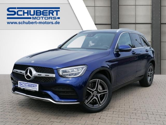 MERCEDES-BENZ GLC 200 in Blau von vorne MERCEDES-BENZ GLC 200 in Blau von vorne