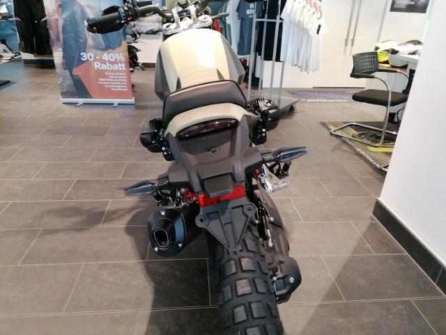 Originalaufnahme des Fahrzeugs