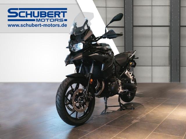 BMW F 800 GS in Schwarz von vorne