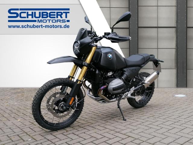 BMW R 12 in Schwarz von vorne