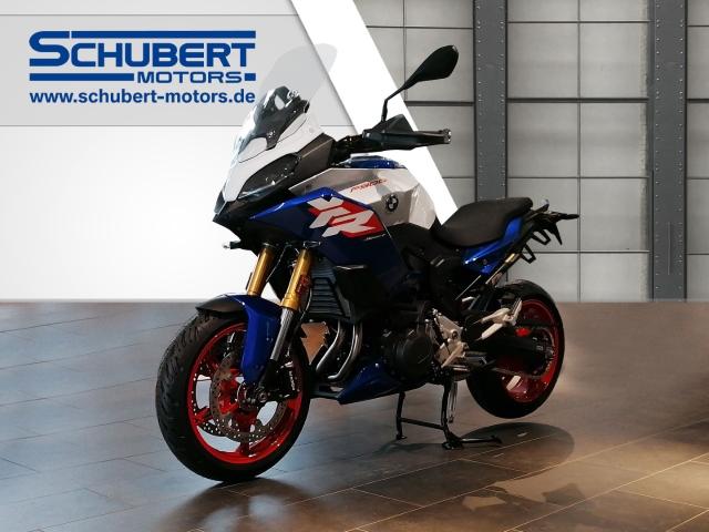 BMW F 900 XR in Weiß von vorne