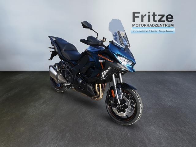 KAWASAKI Versys 1100 SE in Blau von vorne KAWASAKI Versys 1100 SE in Blau von vorne