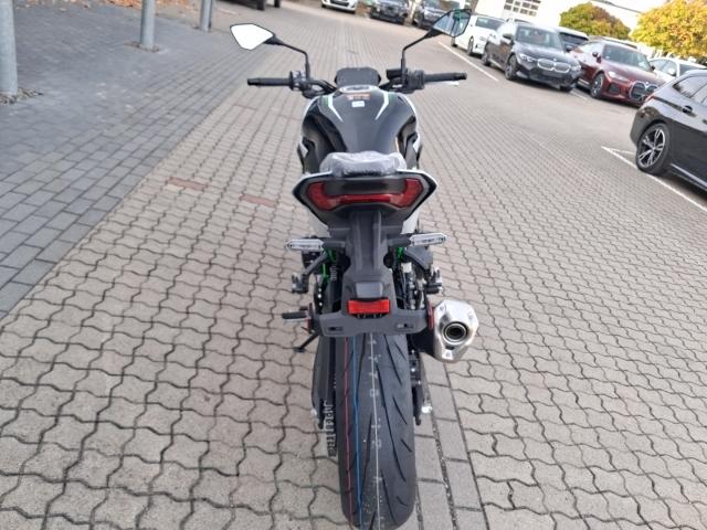 Originalaufnahme des Fahrzeugs