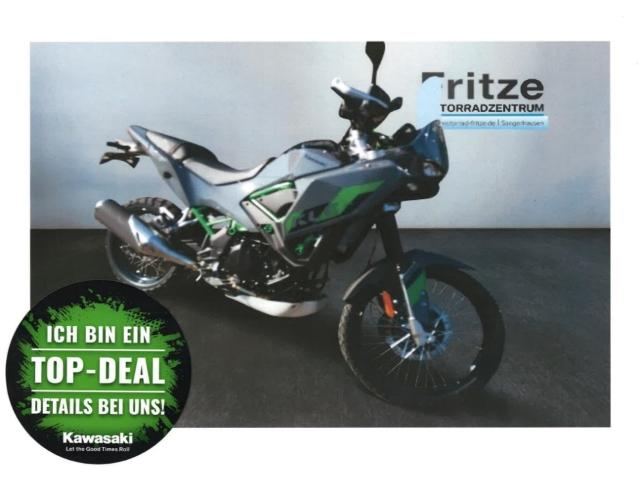 KAWASAKI KLE 500 in Grau von vorne