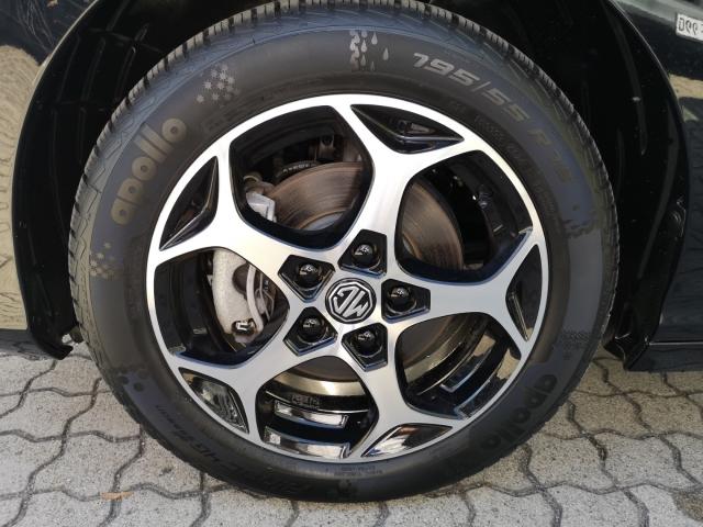 Originalaufnahme des Fahrzeugs Originalaufnahme des Fahrzeugs