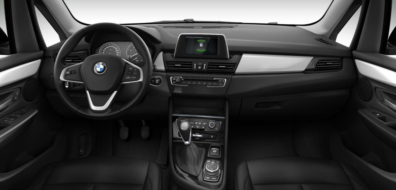 BMW BMW 2er im Innenraum von vorne BMW BMW 2er im Innenraum von vorne