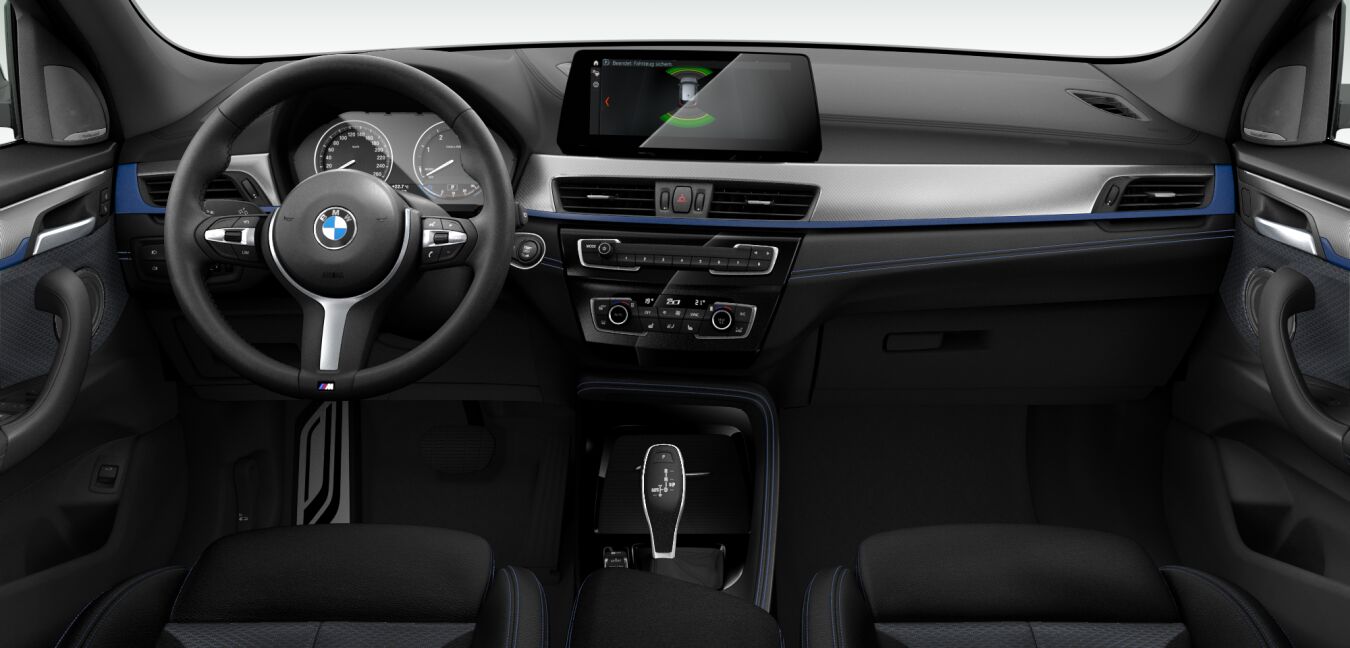 BMW BMW X im Innenraum von vorne
