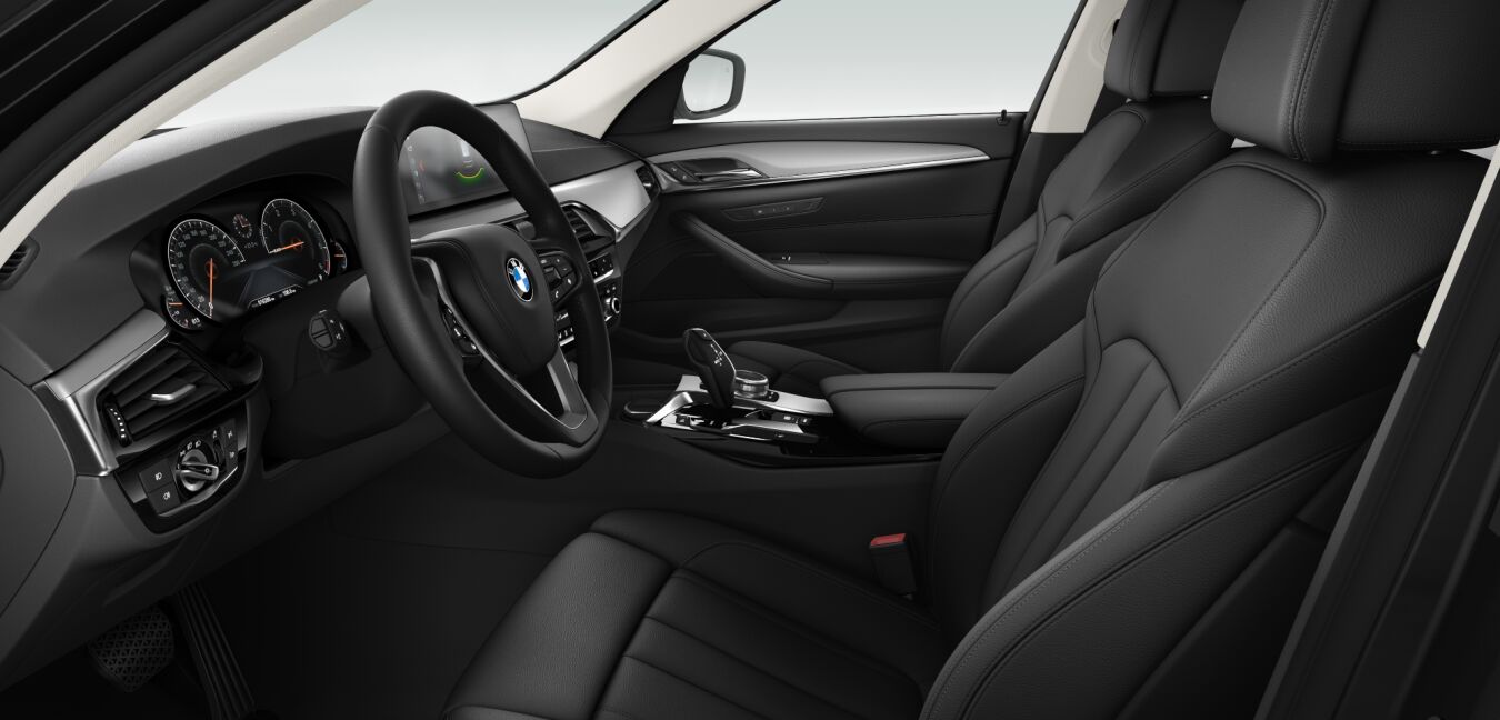 BMW BMW 5er im Innenraum seitlich BMW BMW 5er im Innenraum seitlich