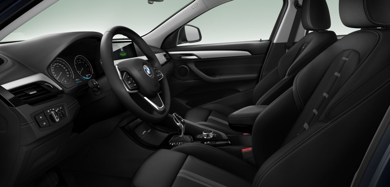BMW BMW X im Innenraum seitlich