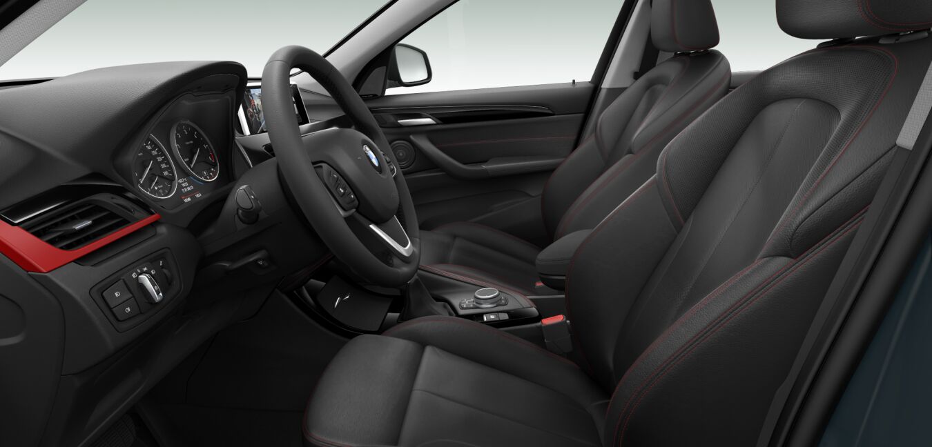 BMW BMW X im Innenraum seitlich