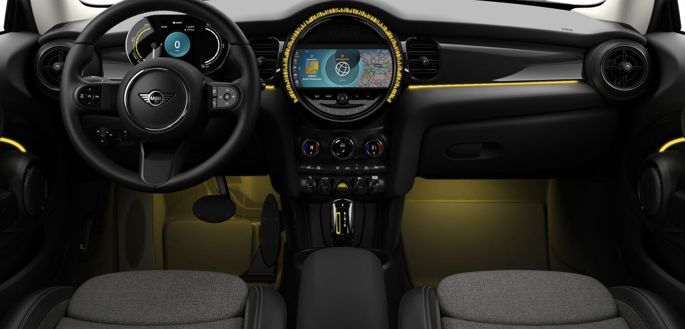 MINI MINI 3-Türer im Innenraum von vorne MINI MINI 3-Türer im Innenraum von vorne