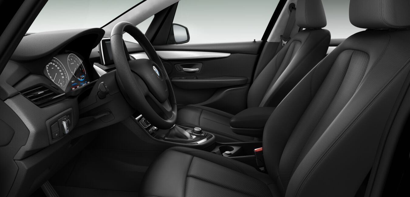 BMW BMW 2er im Innenraum seitlich BMW BMW 2er im Innenraum seitlich