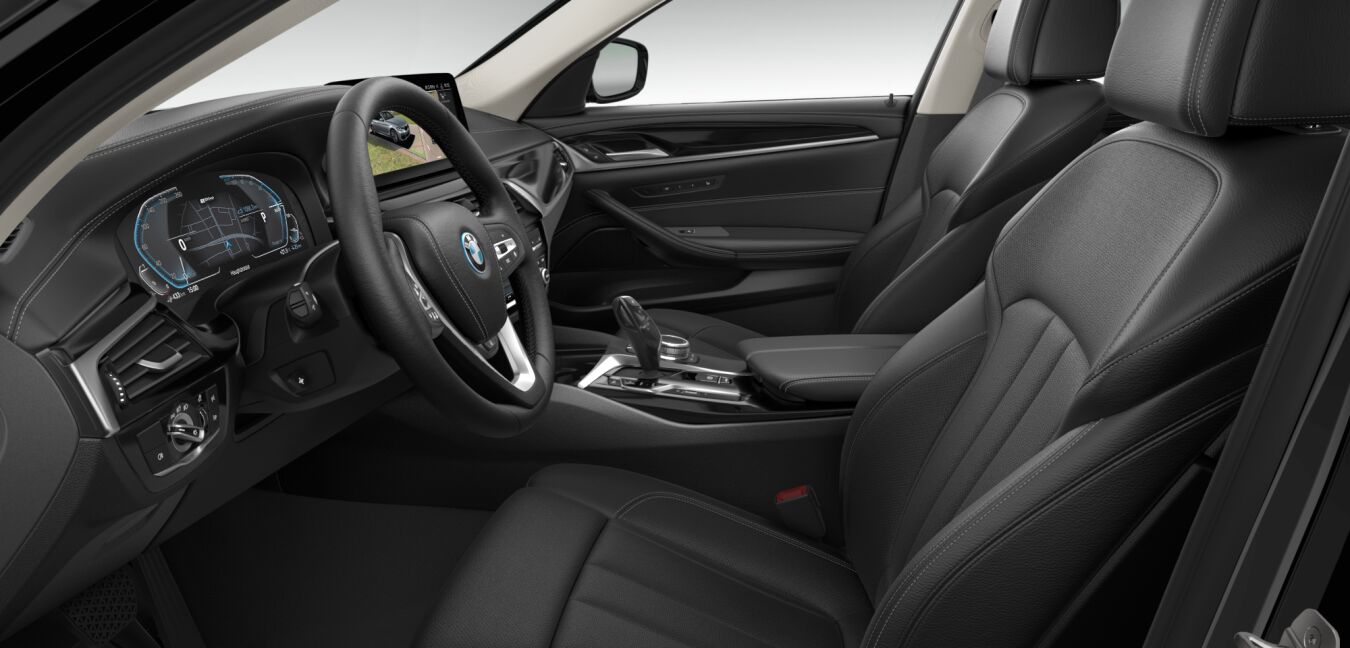 BMW BMW 5er im Innenraum seitlich BMW BMW 5er im Innenraum seitlich