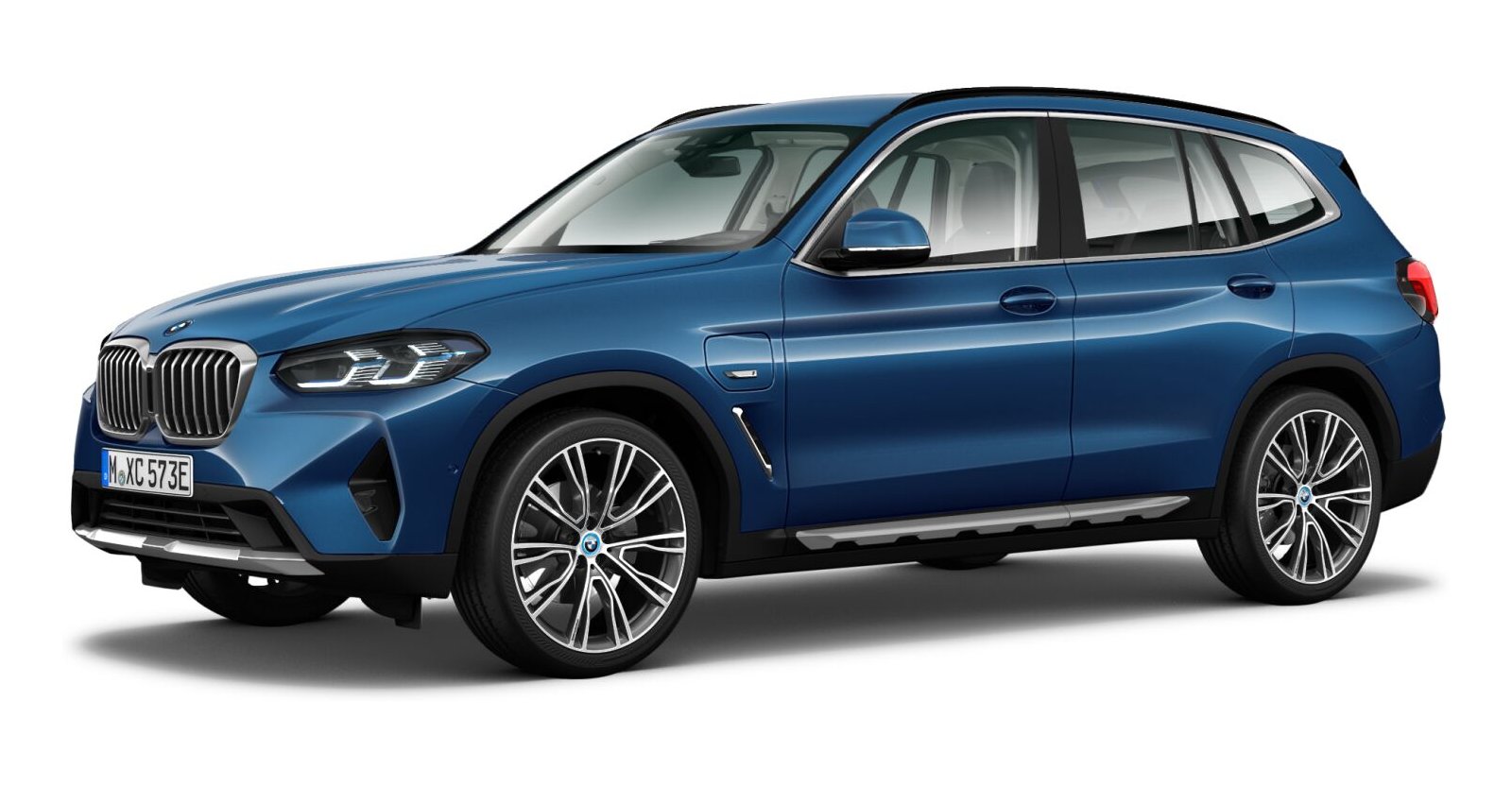 BMW X3 xDrive 30e in Blau von vorne BMW X3 xDrive 30e in Blau von vorne