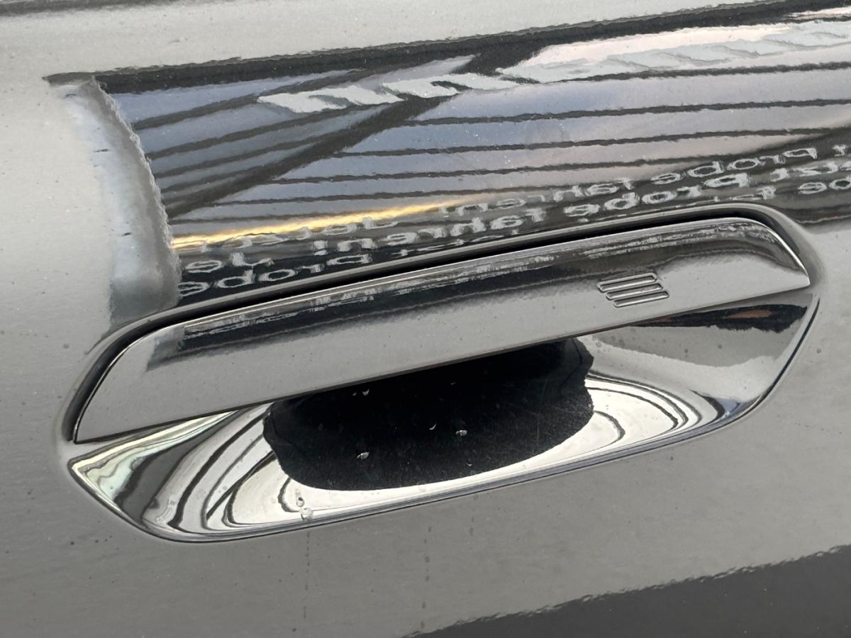 Originalaufnahme des Fahrzeugs Originalaufnahme des Fahrzeugs
